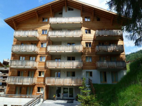 Tasteful apaartment with mountain views